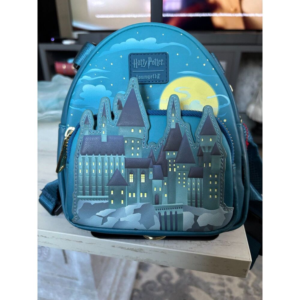 Disney Loungefly Harry Potter Hogwarts Dog Harness